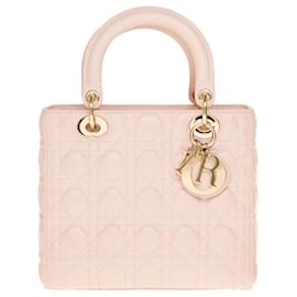 Christian Dior-Splendid Christian Dior Lady Dior medium model shoulder bag in baby pink leather cannage, champagne metal trim-Pink